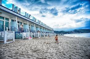 White House Beach Hotspring Resort