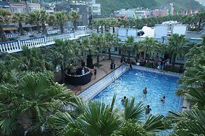 White House Beach Hotspring Resort