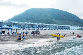 White House Beach Hotspring Resort