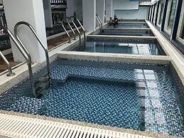 White House Beach Hotspring Resort