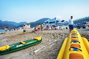 White House Beach Hotspring Resort