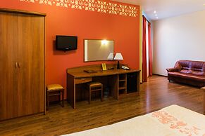 Onega Castle Hotel