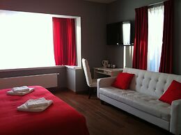 Alex Rooms