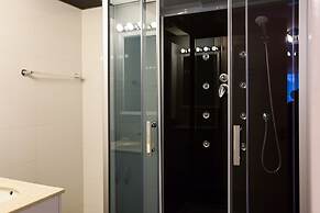 Alex Rooms