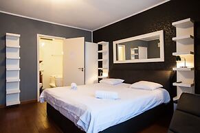 Alex Rooms