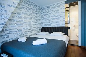 Alex Rooms