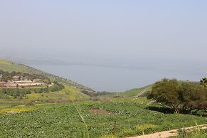 Arbel Guest House Shavit Family