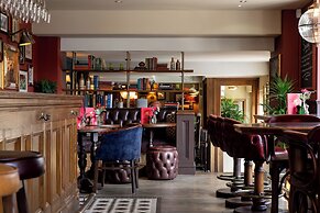 Red Lion Hotel