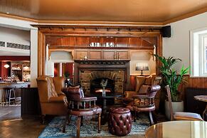 Red Lion Hotel