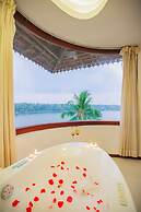 The Leela Ashtamudi, A Raviz Hotel