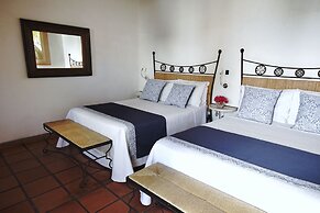 Los Milagros Hotel