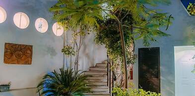 Los Milagros Hotel
