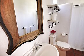 Los Milagros Hotel