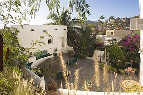Los Milagros Hotel