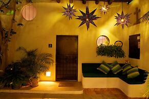 Los Milagros Hotel