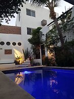 Los Milagros Hotel