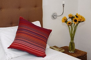 Los Milagros Hotel