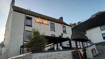 Cadgwith Cove Inn