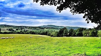 Elagh View Bed & Breakfast