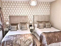 Elagh View Bed & Breakfast