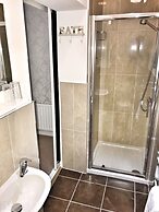 Elagh View Bed & Breakfast