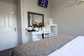 Elagh View Bed & Breakfast