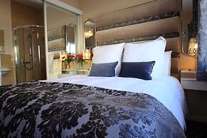 Elagh View Bed & Breakfast