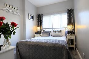 Elagh View Bed & Breakfast