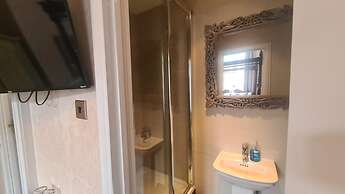 Kings Boutique Hotel