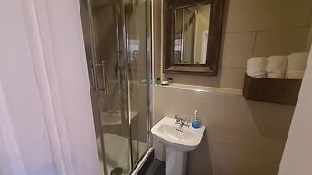 Kings Boutique Hotel