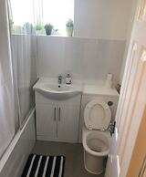 Apple House Guesthouse Heathrow Airport