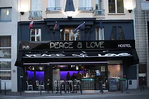 Peace & Love - Hostel