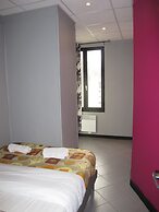 Peace & Love - Hostel