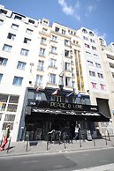 Peace & Love - Hostel