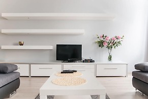 Platinum Towers Country 2 Country