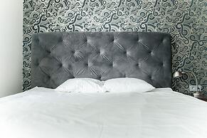 Platinum Towers Country 2 Country