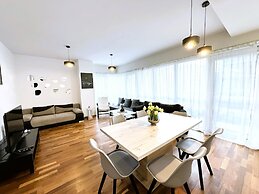 Platinum Towers Country 2 Country