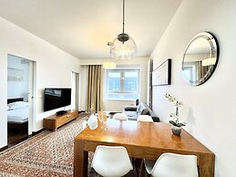 Platinum Towers Country 2 Country