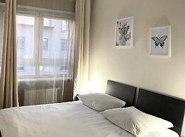 Platinum Towers Country 2 Country