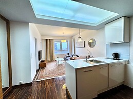 Platinum Towers Country 2 Country