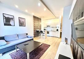 Platinum Towers Country 2 Country