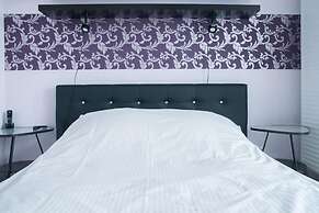 Platinum Towers Country 2 Country