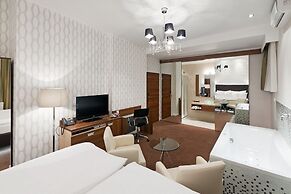 Pytloun City Boutique Self Check-in Hotel