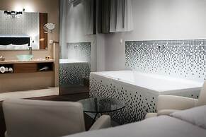 Pytloun City Boutique Self Check-in Hotel
