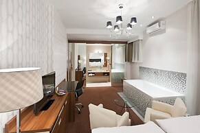 Pytloun City Boutique Self Check-in Hotel