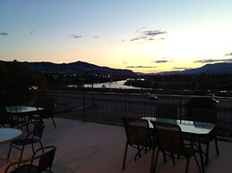 Country View Motor Inn