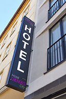 Hotel Demas City