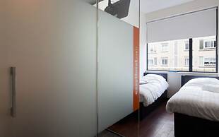 easyHotel Amsterdam City Centre South