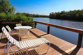 River Wilderness Waterfront Cabins