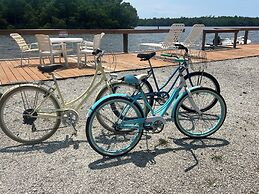 River Wilderness Waterfront Cabins